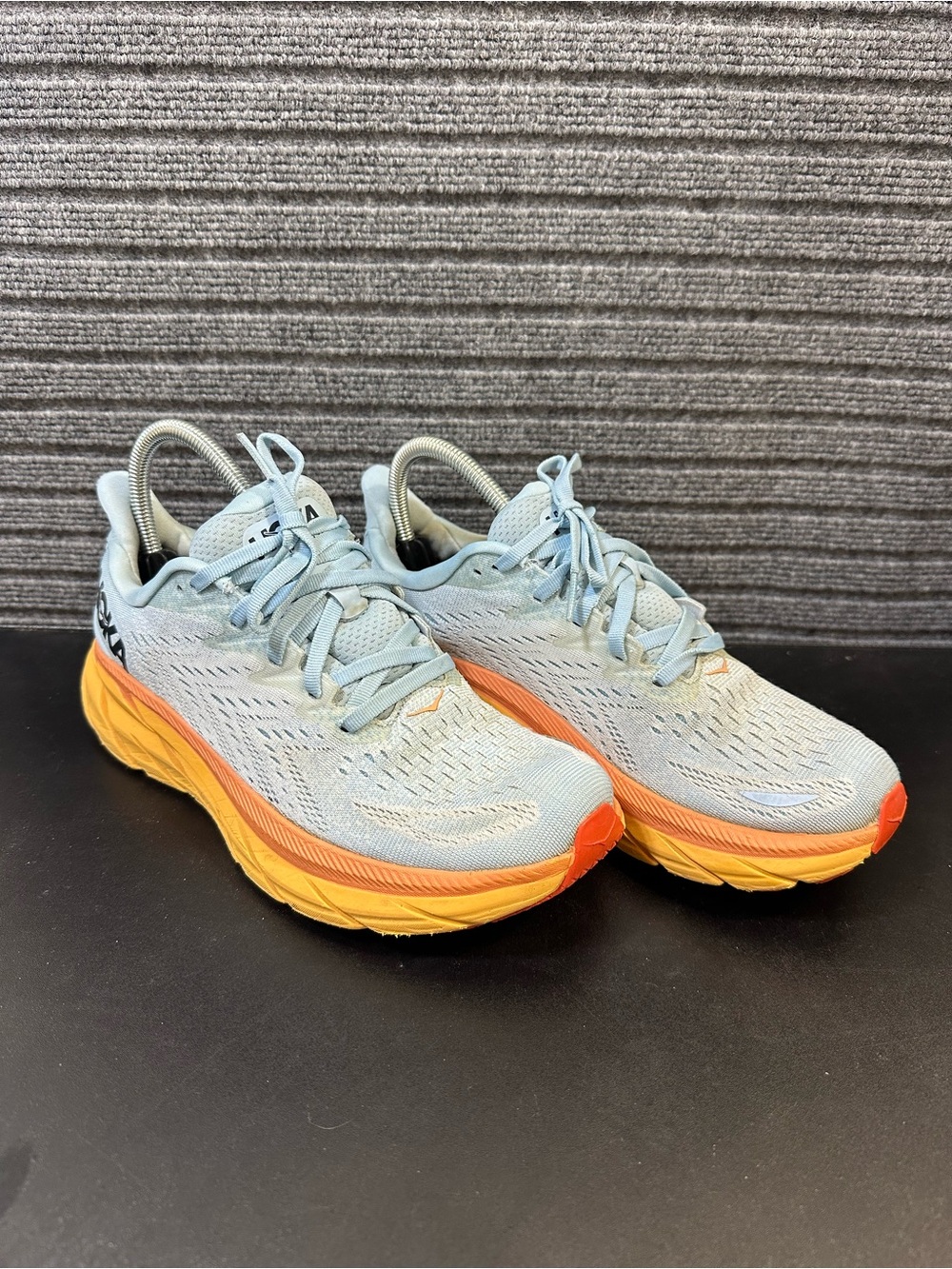 Hoka Clifton 8